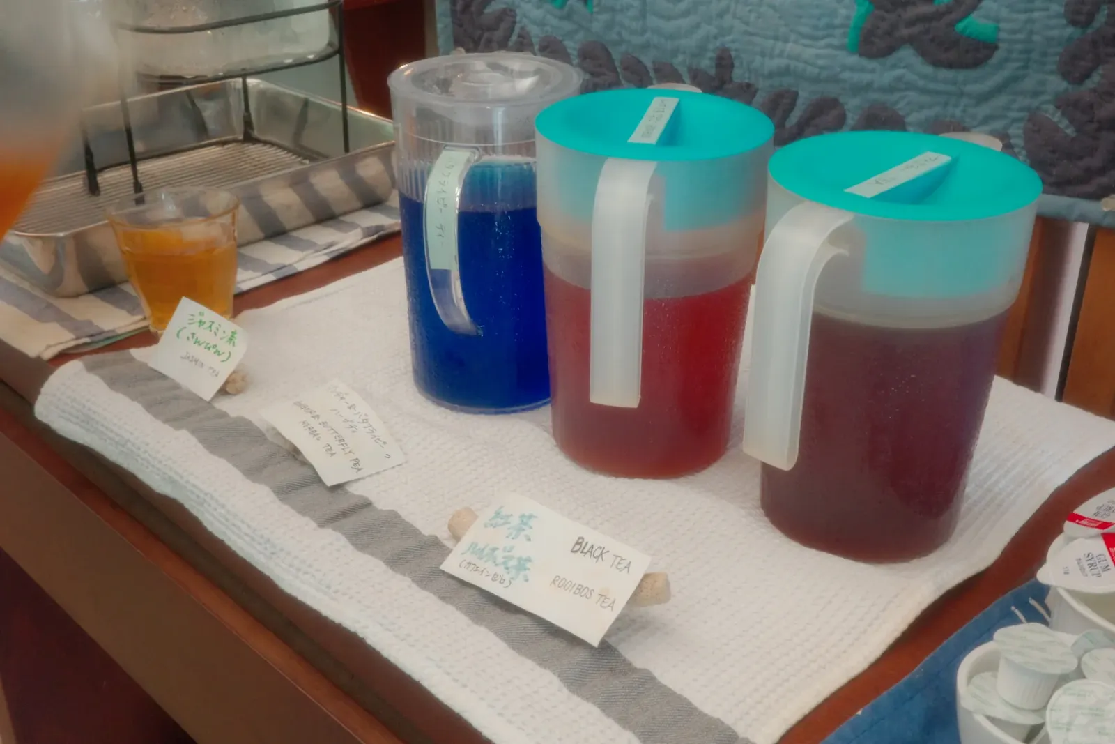 石垣島 uliuli cafe 沖縄らしいドリンクバー