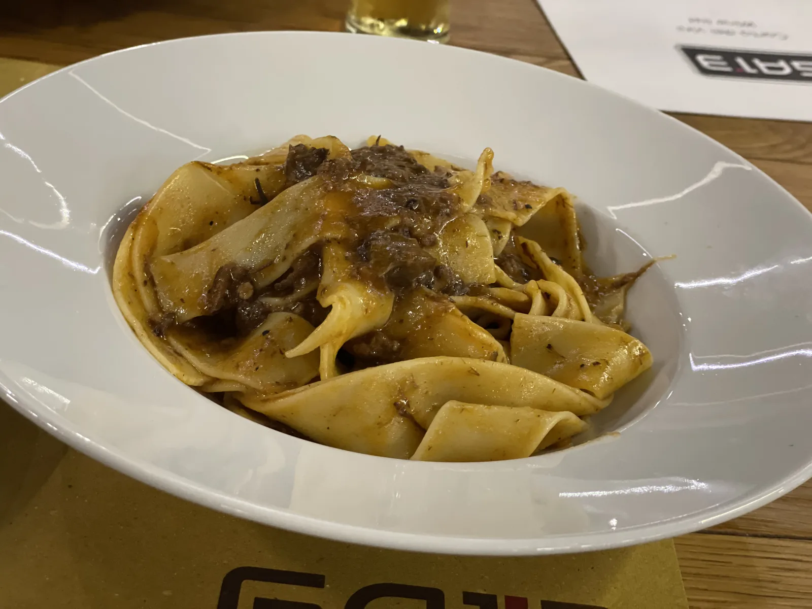トスカーナ名物 イノシシ肉のラグーパスタ(パッパルデッレ)