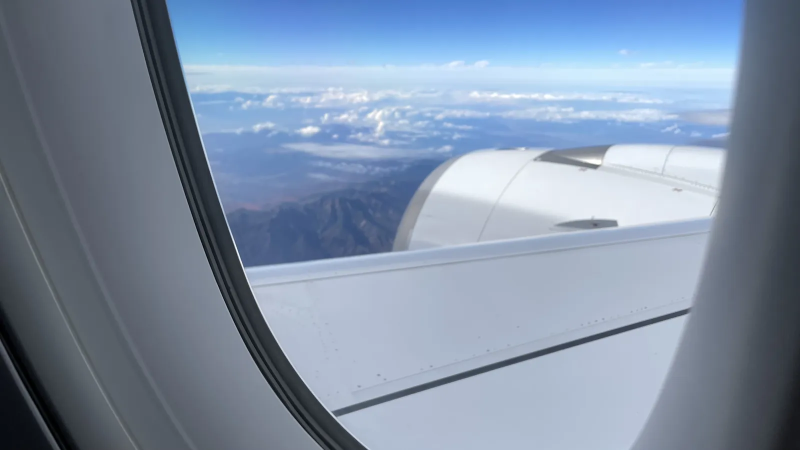 ITAエアウェイズ機内からの景色